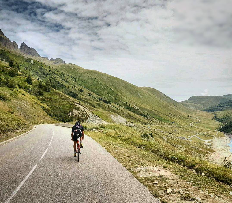 Quels sont les plus beaux cols en france à faire en vélo de route