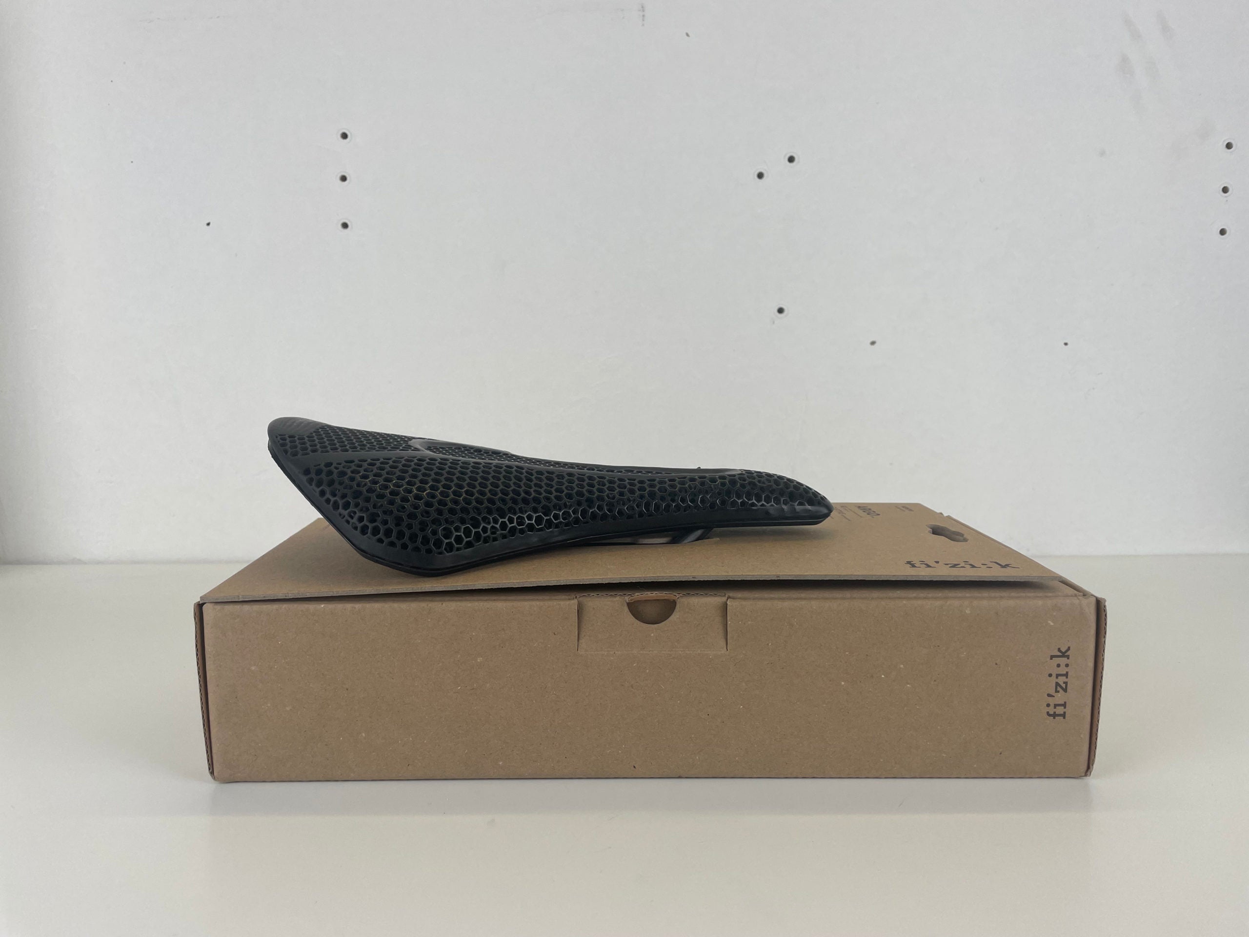 Selle de vélo de route Fizik Vento Argo Adaptative R1 150mm - occasion garantie