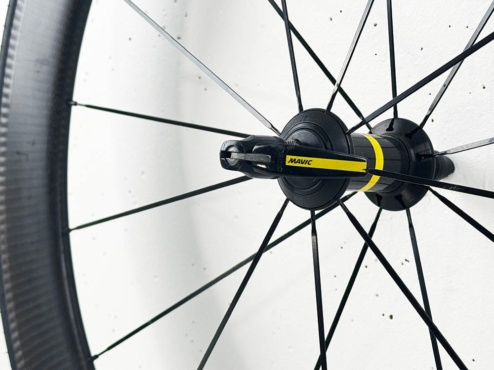 Roue avant Mavic Comete Pro 60mm Carbon UST freinage à patin pneu