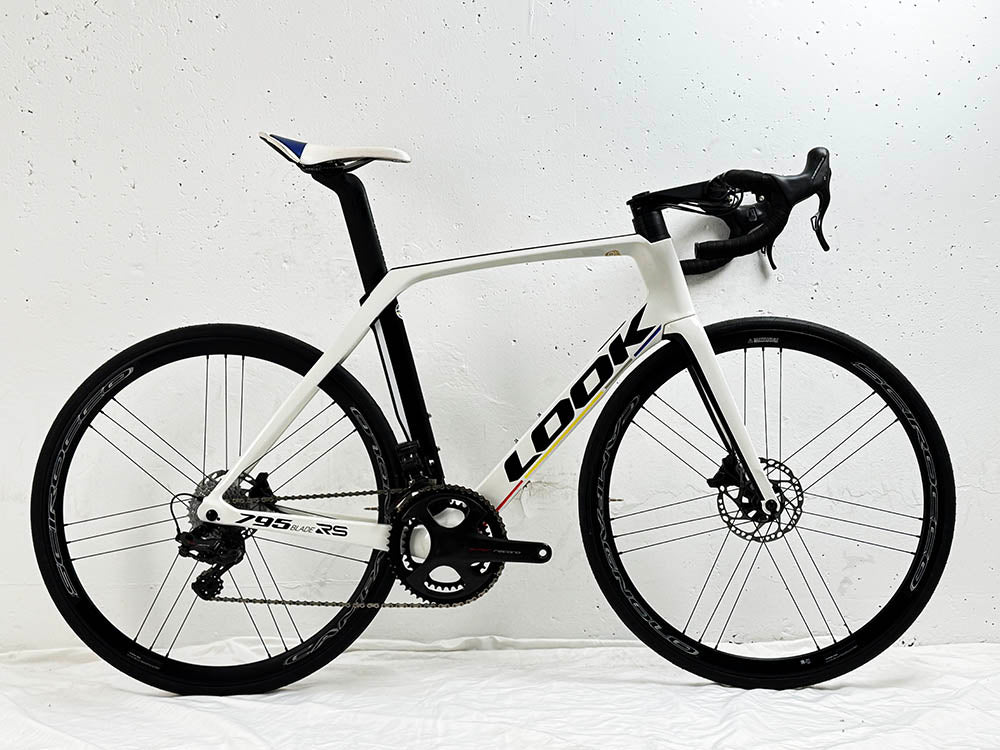 Look 795 Blade RS Campagnolo Super Record EPS Taille 55 / Roues Campagnolo Scirocco