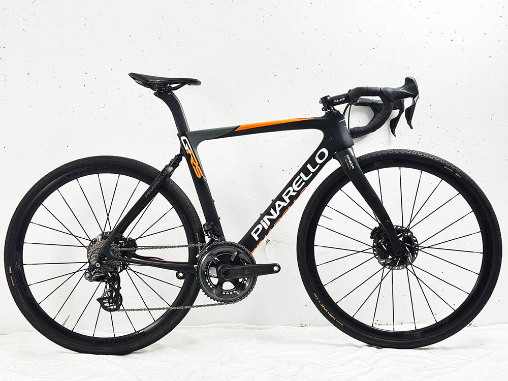 Pinarello GRS Shimano GRX/ Dura-Ace Di2 Taille 53 / Roues Vision Team 30 Disc