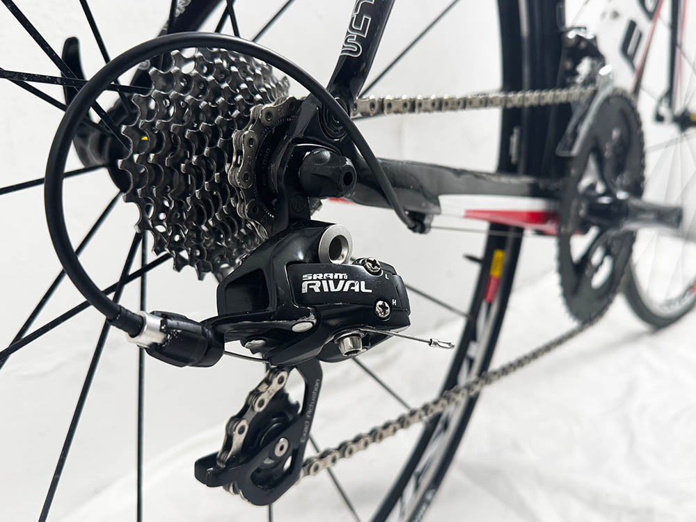 Ferrus GX20 Sram Rival Taille 50 / Roues Mavic Aksium Aluminium